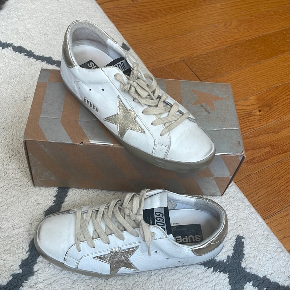 Golden Goose Superstar Sneaker Size 39 (9)